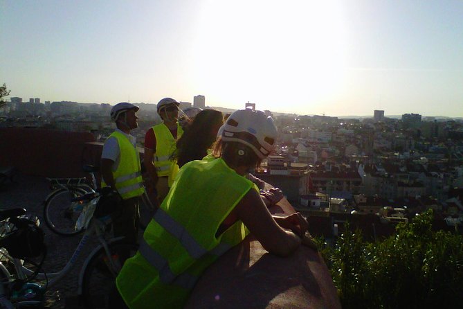 3-Hour Lisbon 7 Hills Electric Bike Tour - Weather, timing, and why Lisbon days can change fast