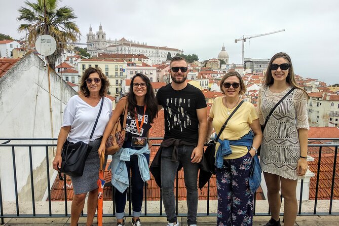 Alfama and Mouraria Tour - The oldest neighbourhoods in Lisbon - Alfama Streets: The Climb That Turns Into Atmosphere