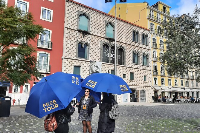 Alfama Tour in Lisbon Old Town - Largo de São Rafael and Largo do Salvador: stories in stone squares