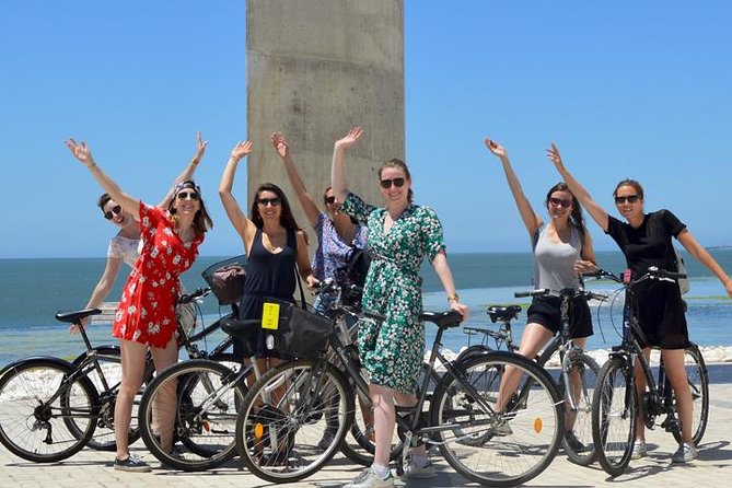 Bike Tours Lisbon - Center of Lisbon to Belém - Ponte 25 de Abril: Photo Stop and a Fun Bridge Comparison