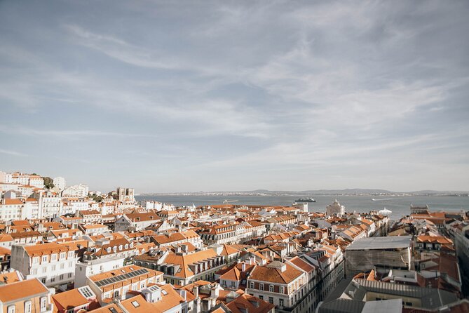 Devour Lisbon Bairro Alto Evening Food & Wine Tour - Guides Make It Better: The Human Touch in a Small Group