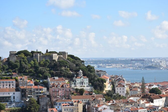 Expert Lisbon Tour with Local Guide in Private Eco Tuk Tuk - Alfama’s Sé de Lisboa and Portas do Sol viewpoints