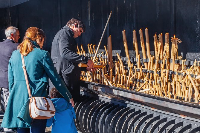 From Lisbon: Fatima Batalha Nazare & Obidos Small Group Day Trip - Getting to the Road Quickly from Central Lisbon