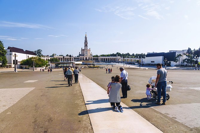 From Lisbon: Fatima Batalha Nazare & Obidos Small Group Day Trip - Timing, Traffic, and the Reality of a Long Day