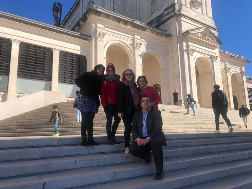 From Lisbon: Sanctuary of Fátima & the Little Shepherds Town - Weather and clothing: a calm plan that still respects reality