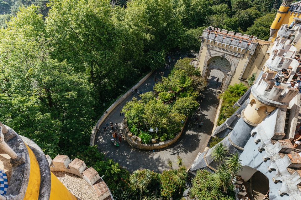 From Lisbon: Sintra & Cascais Small Group Tour with Tickets - Price and logistics: what you’re paying for (and what you’re not)