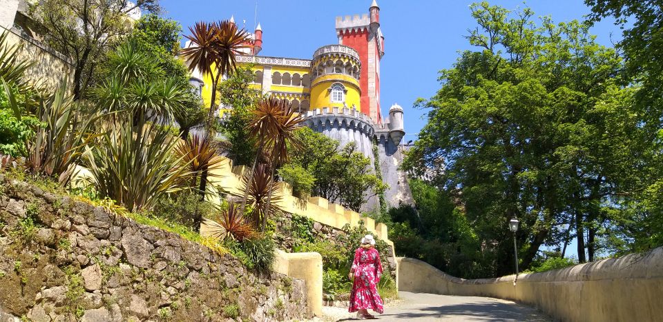 From Lisbon: Sintra, Regaleira and Pena Palace Guided Tour - What to pack and how to handle the walking