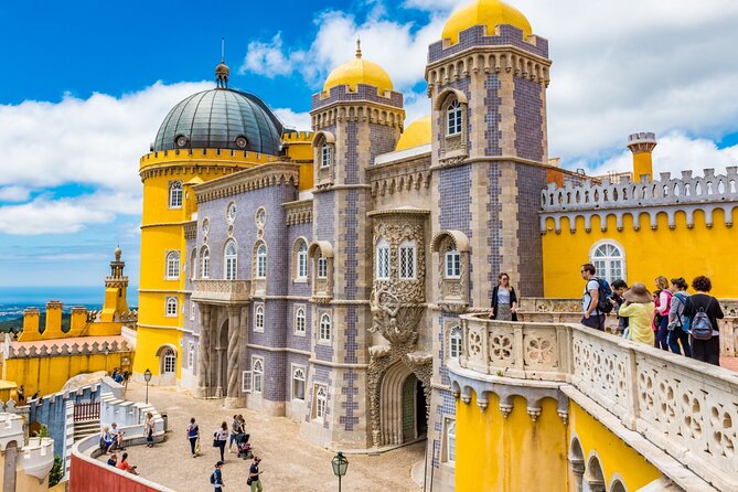 Group Tour to Sintra, Pena, Regaleira, Cabo da Roca & Cascais - Starting at Lisbon Rossio (8:00) Without Losing the Day