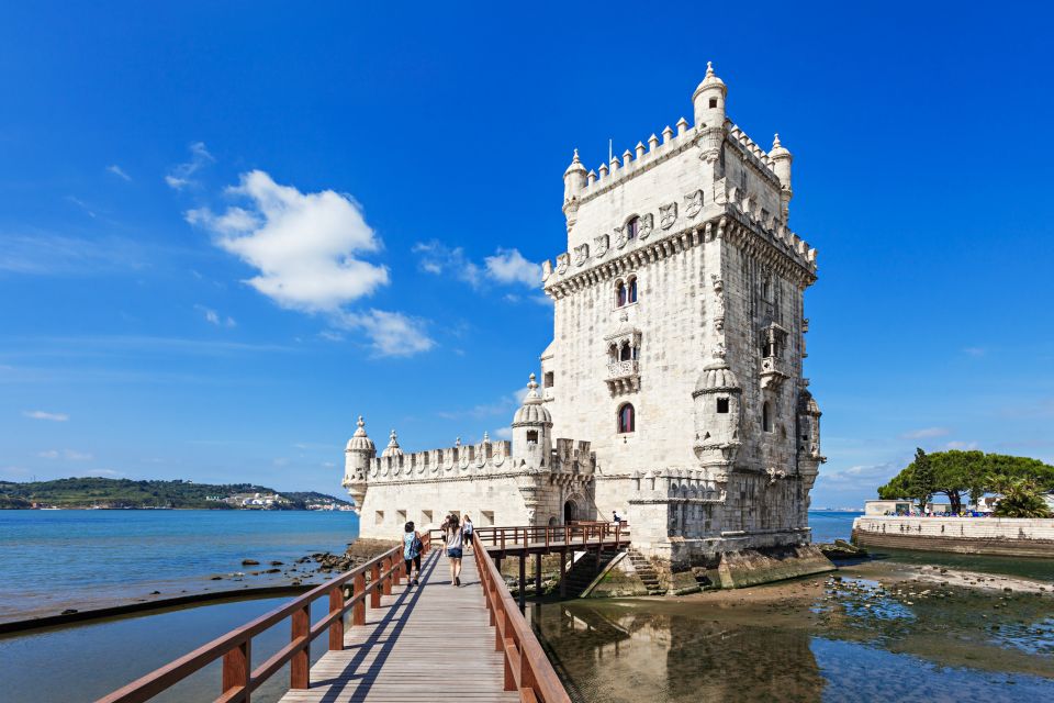 Lisbon: 3-in-1 Hop-On Hop-Off Bus and Tram Tours - Tips for smoother rides on Lisbon streets