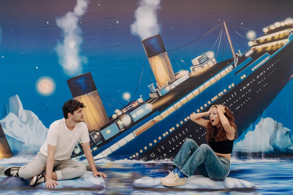 Lisbon: 3D Fun Art Museum Admission Ticket - Entering the museum and becoming a character