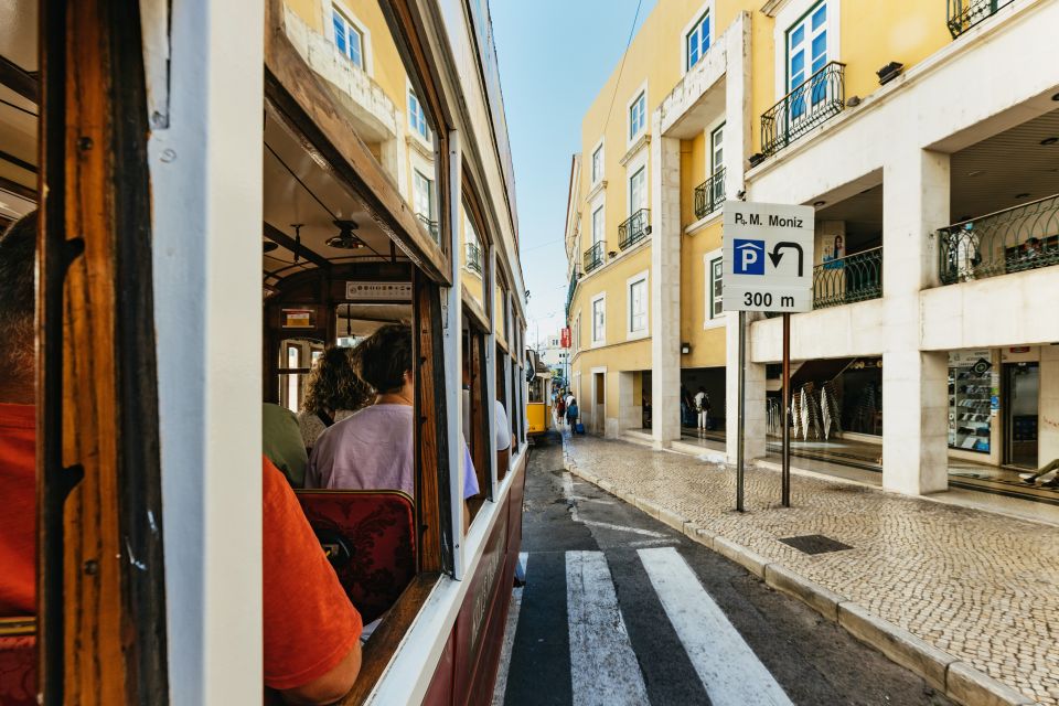 Lisbon: 72/96-Hour Hop-On Hop-Off Bus, Tram & Boat Ticket - Purple Bus Route: Modern Lisbon to Oceanário and the Vasco da Gama Zone
