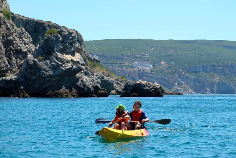 Lisbon: Arrabida Park Kayak Tour with Beach Picnic - Arrábida Natural Park paddling: caves, grottoes, and limestone drama