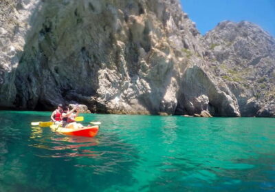 Lisbon: Arrabida Park Kayak Tour with Beach Picnic - Getting on the water: safety briefing + sit-on-top comfort