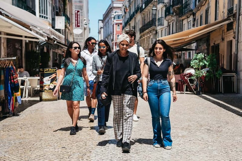 Lisbon: Baixa District Food Tour with Dinner and Drinks - What you eat and drink: the real heart of the Baixa tour