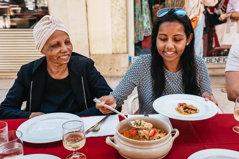 Lisbon: Baixa District Food Tour with Dinner and Drinks - Rua Augusta finish: end in the middle of everything