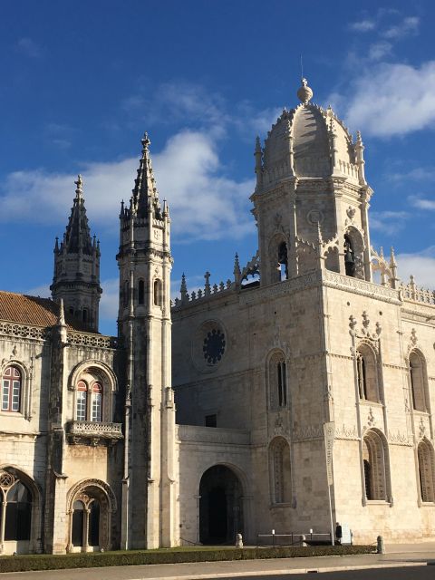 Lisbon: Belem Walking Tour with Jeronimos Monastery Ticket - Belém on foot with Angela: the real reason this works