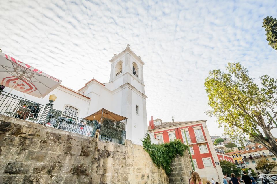 Lisbon: Best of City Private Walking Tour - Wine tasting and the wrap-up near Praça do Comércio