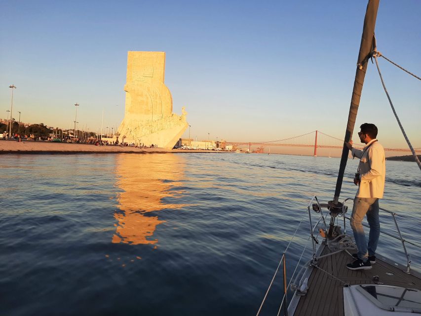 Lisbon: City Skyline Sailboat Cruise with Drink and Snacks - Crossing to Cristo Rei: A South Bank View with Scale