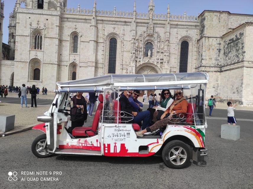 Lisbon: City Tour by Tuk Tuk - Guides: the real reason this tour gets top marks