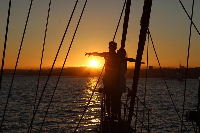 Lisbon: Daylight or Sunset on a Vintage Sailboat - Price and value: what $51 buys you in real terms