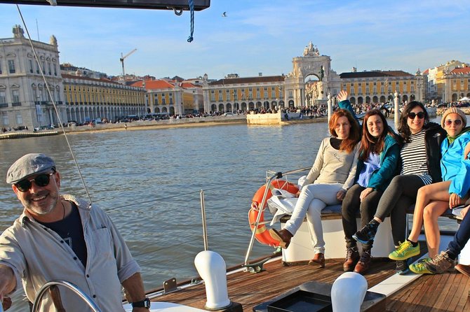 Lisbon: Daylight or Sunset on a Vintage Sailboat - Quick booking checklist (so you don’t lose time)