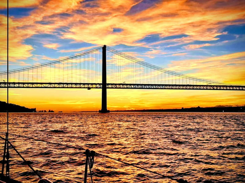 Lisbon: Daytime or Sunset Boat Cruise with History and Wine - Stop-by-stop: what you’ll see, and what to do at each moment