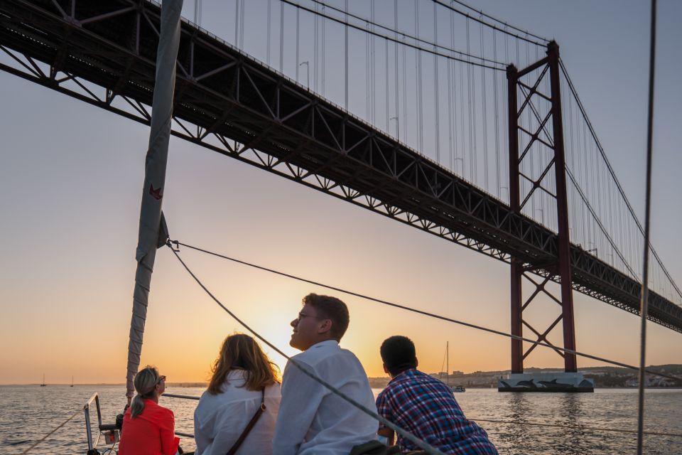 Lisbon: Daytime/Sunset/Night City Sailboat Tour with Drink - Almada and Christ the King: The View Across the River
