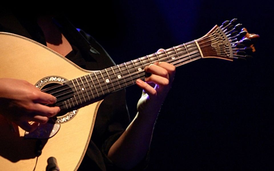 Lisbon: Fado Show and Portuguese Dinner - Fado in Bairro Alto, where the story still lives