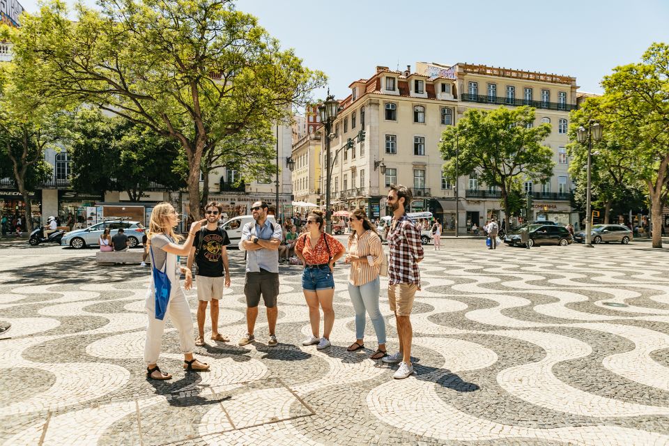 Lisbon: Food and Wine Small Group Walking Tour - Stop 1: Vinho Verde and Codfish Cake to Set the Lisbon Mood