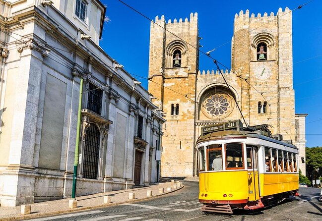 Lisbon Highlights - Private Tour with Van and Local Guide - The big idea: a private van tour that actually keeps you moving