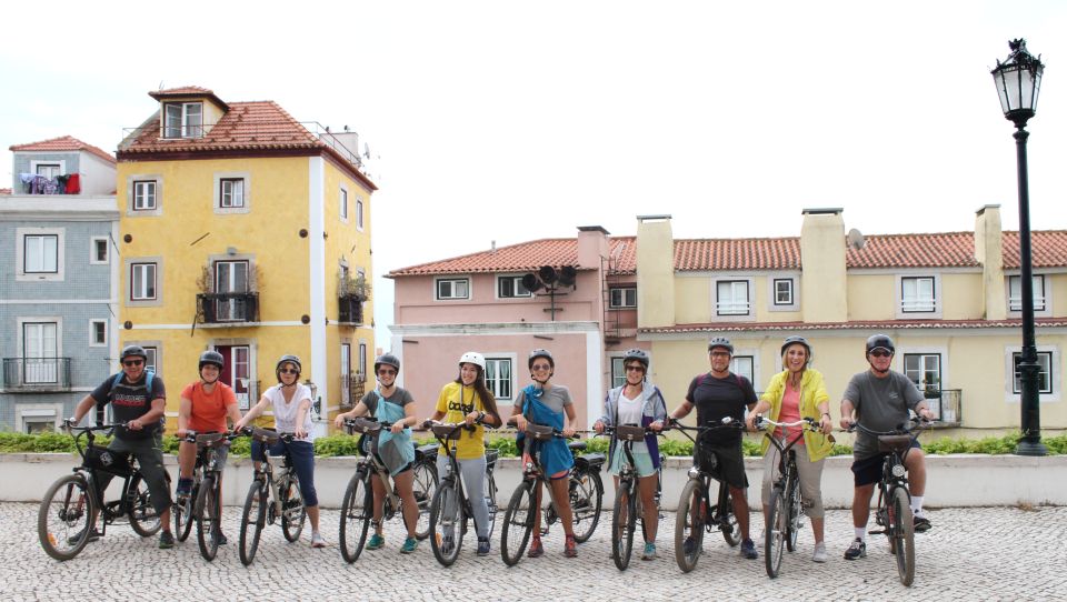 Lisbon: Hills, Alfama, and Mouraria Tour by Electric Bike - Pacing, safety, and why the guides matter on steep streets