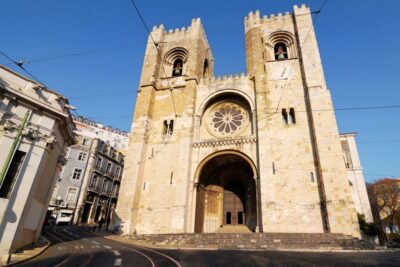 Lisbon: Hills Red Tram Tour by Tram 28 Route 24-Hour Ticket - The ride itself: Vintage Tram vibes without the steep-street punishment