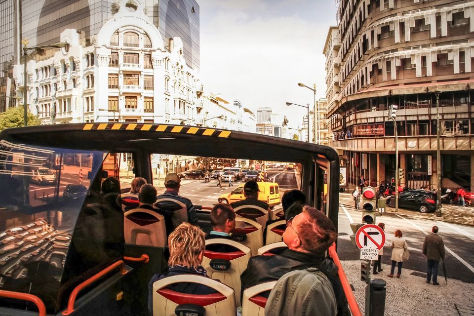 Lisbon: Hop-On Hop-Off Bus Tour - Key things I’d clock before you go