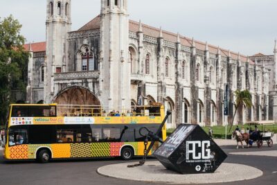 Lisbon: Hop-On Hop-Off Tour Bus with Three Routes Including Tram - Modern Lisbon route: Oceanário, Casa dos Bicos, Amália Rodrigues, and the tile obsession