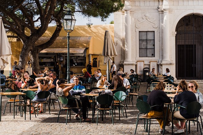 Lisbon: Hop-On Hop-Off Tour Bus with Three Routes Including Tram - Hills Tramcar Tour: Alfama to Castelo views, with a seasonal catch