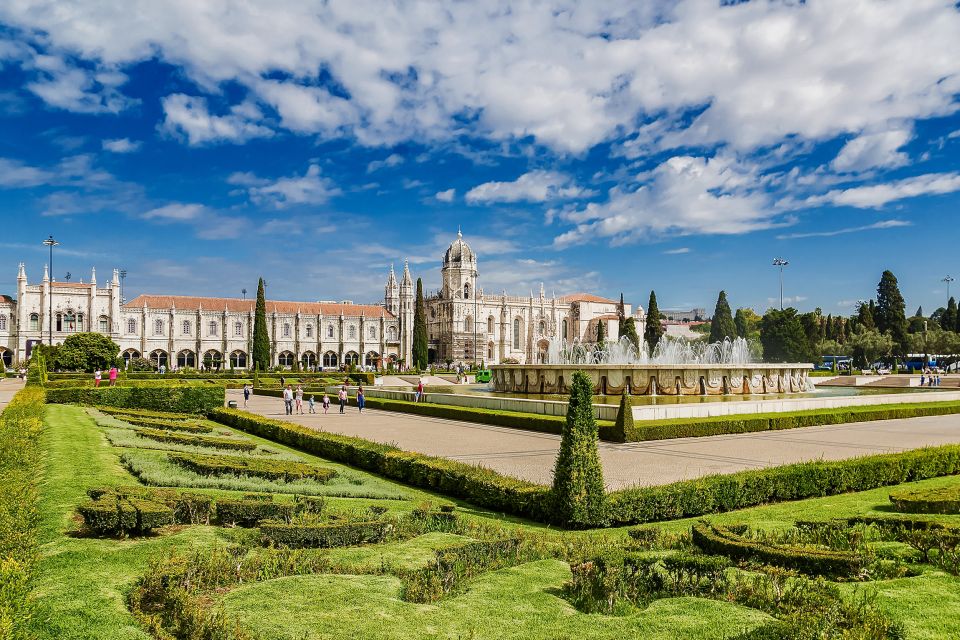 Lisbon: Jerónimos Monastery Entrance Ticket - Vasco da Gama and Luís de Camões: the explorer-poet moments