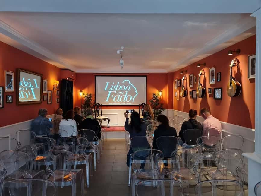 Lisbon: Live Fado Show with Port Wine in Historic Center - Practical tips to get the best seat and best mood