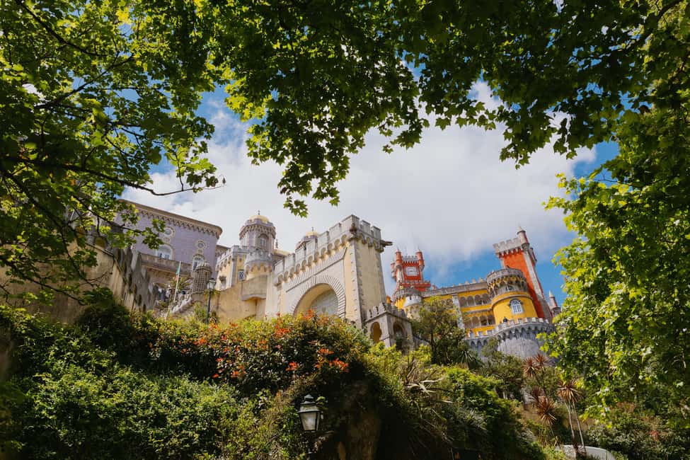 Lisbon: MiniBus Sintra, Pena, Regaleira, Cap Roca Tour - Meeting Point and the 9-Hour Pace from Lisbon