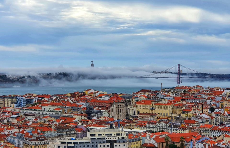 Lisbon: Old Town TukTuk Tour and Scenic Viewpoints in Alfama - Portas do Sol to Senhora do Monte: The Miradouro Loop for Best Photos