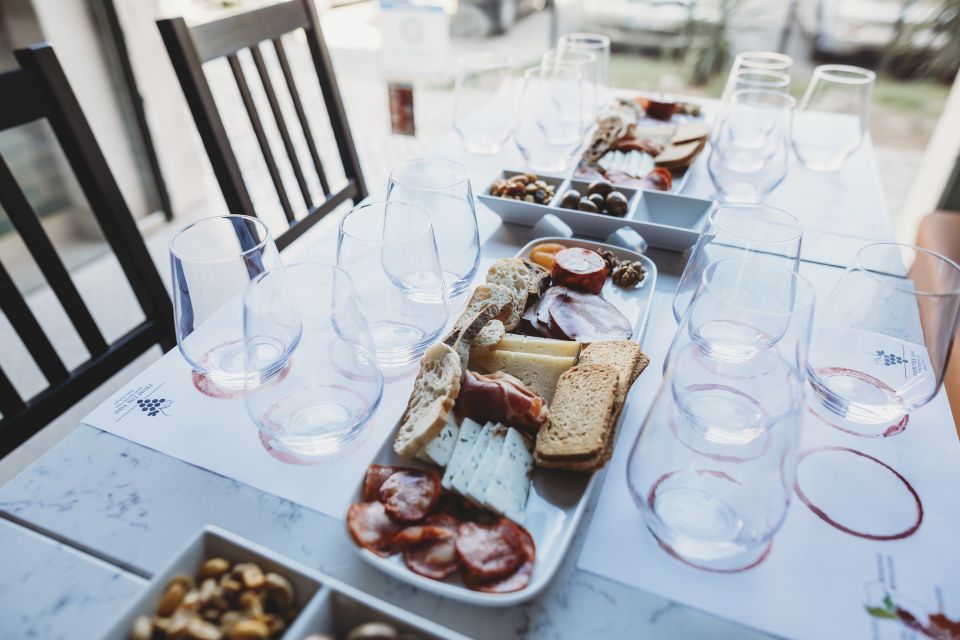 Lisbon: Portuguese Wine and Cheese Tasting with Lunch - Key things I’d bank on before you book