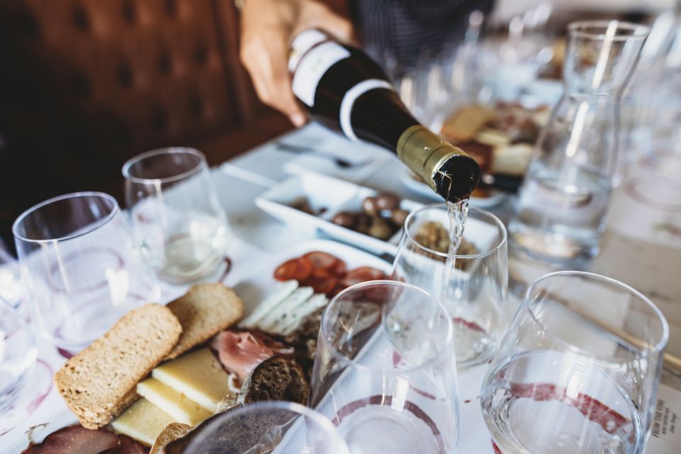 Lisbon: Portuguese Wine and Cheese Tasting with Lunch - The charcuterie lunch: pairing that actually works