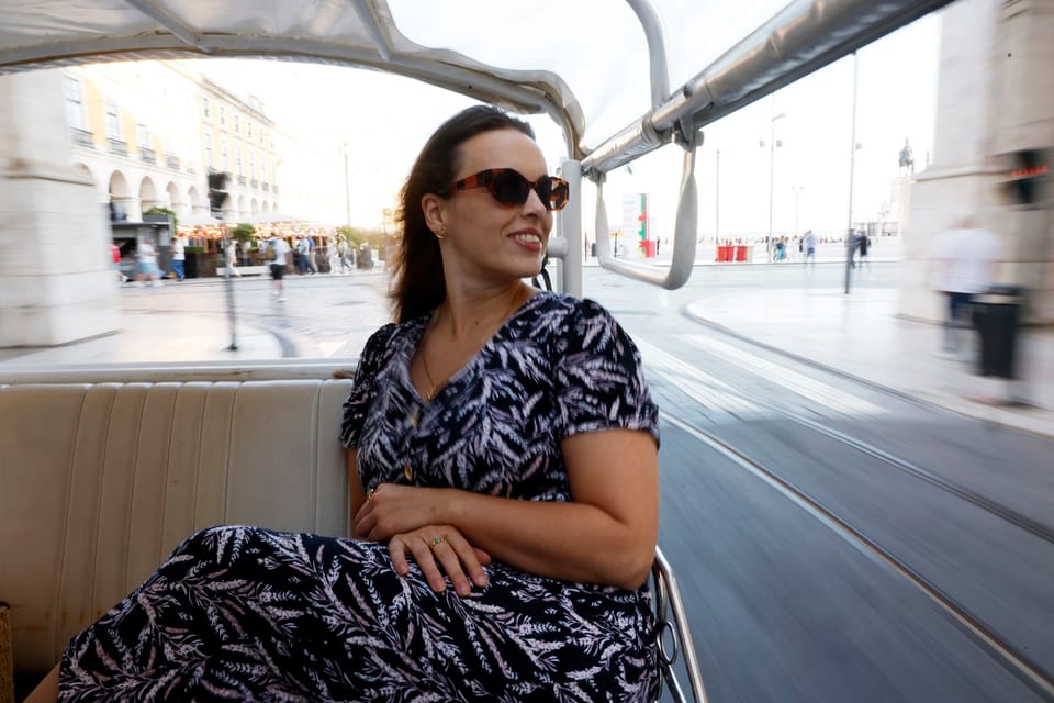 Lisbon: Private Guided Tour by Electric Tuk Tuk - Largo do Carmo to the finish: ending with the right kind of energy