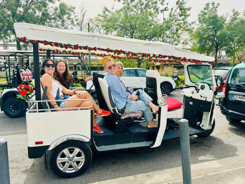 Lisbon: Private Sightseeing Tour by Tuk-Tuk - Starting point: Time Out Market or Praça do Comércio