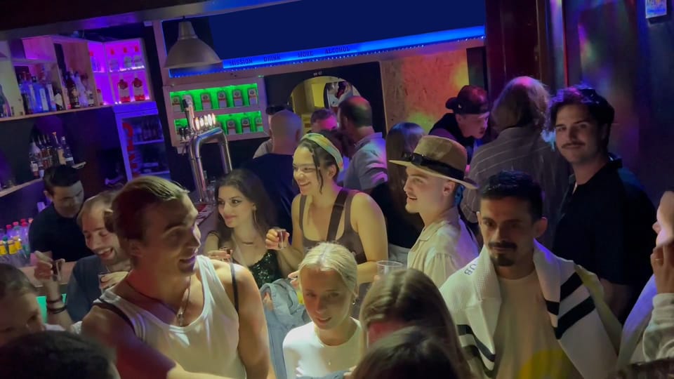 Lisbon Pub Crawl: Unlimited Drinks, Shots & V.I.P Club Entry - Bairro Alto and the Pink Street: the guided walking part that actually helps