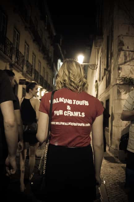 Lisbon: Pub Crawl with Open Bar and VIP Club Entry - Drink discounts after the open bar: how to control your spend