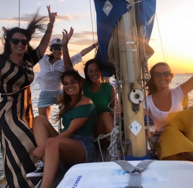 Lisbon: Sailboat Sunset Tour with a Drink - What the $40 Fare Actually Buys (Welcome Drink Included)