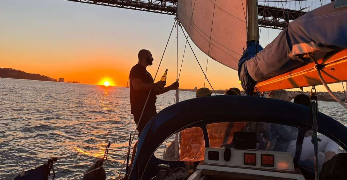 Lisbon: Sailboat Sunset Tour with a Drink - The 2-Hour Sailing Rhythm: How the Sunset Cruise Works