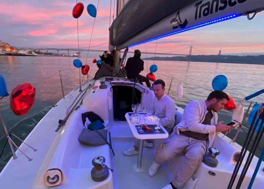 Lisbon: Sailboat Tour w/ Local Guide and Open Bar Green Wine - Vinho Verde open bar: fun, but not a booze cruise