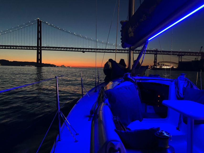Lisbon: Sailboat Tour w/ Local Guide and Open Bar Green Wine - Should you book this Lisbon sail with open bar?