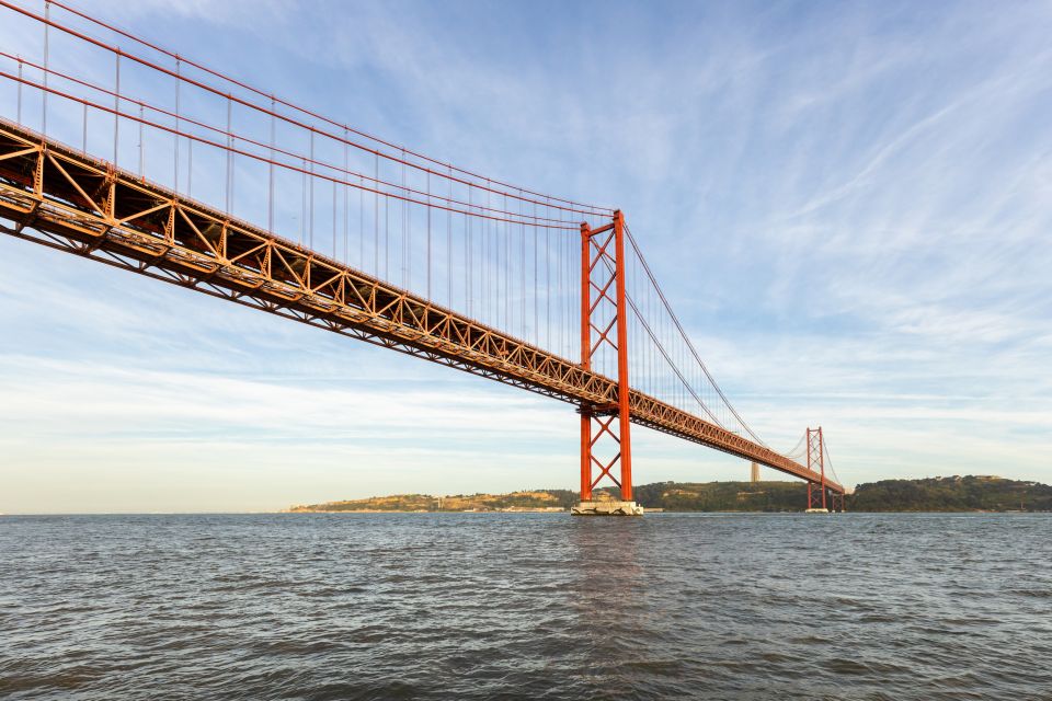 Lisbon: Sailing Tour on the Tagus River - Key moments that make this cruise work